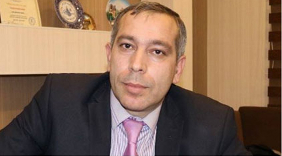 mehmanikal-fexriyyede-yalanin-ve-kemsavadligin-sintezi