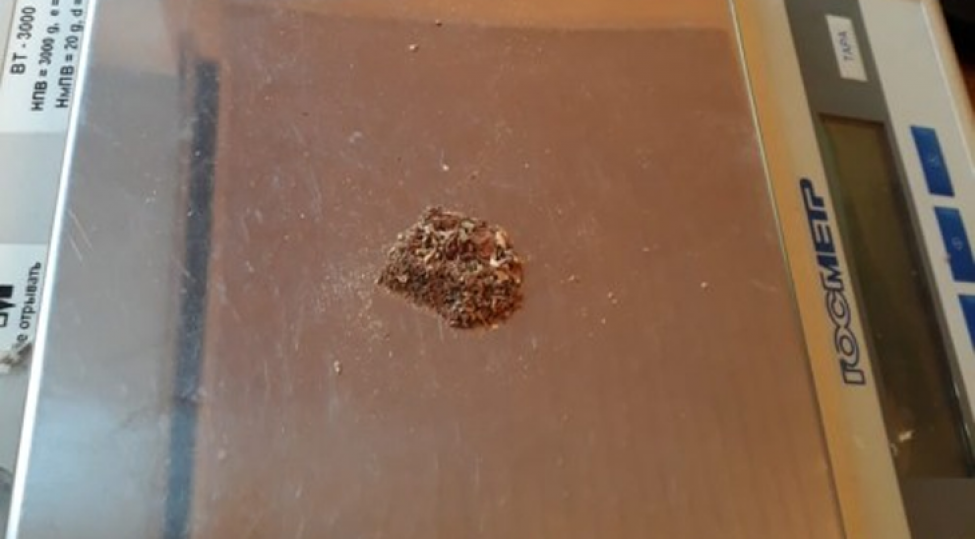 gomrukchuler-narkotik-vasite-ashkarlayib-2