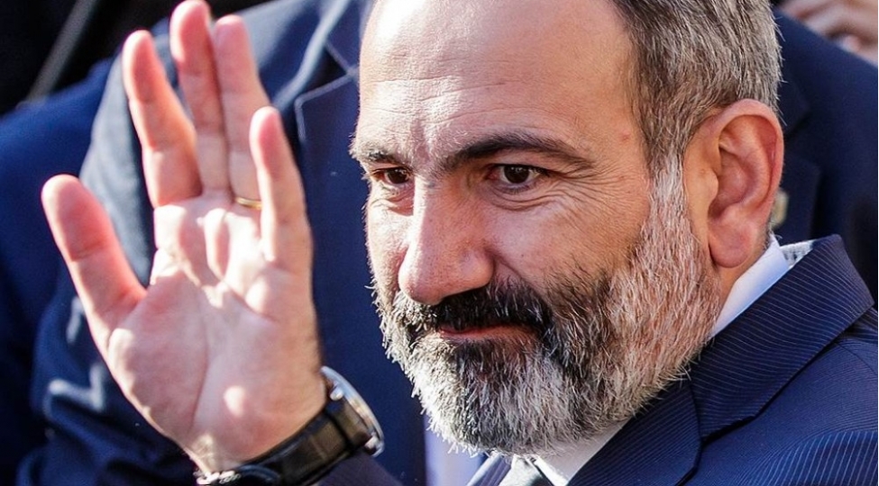 pashinyan-ele-bir-xeshil-chalib-ki