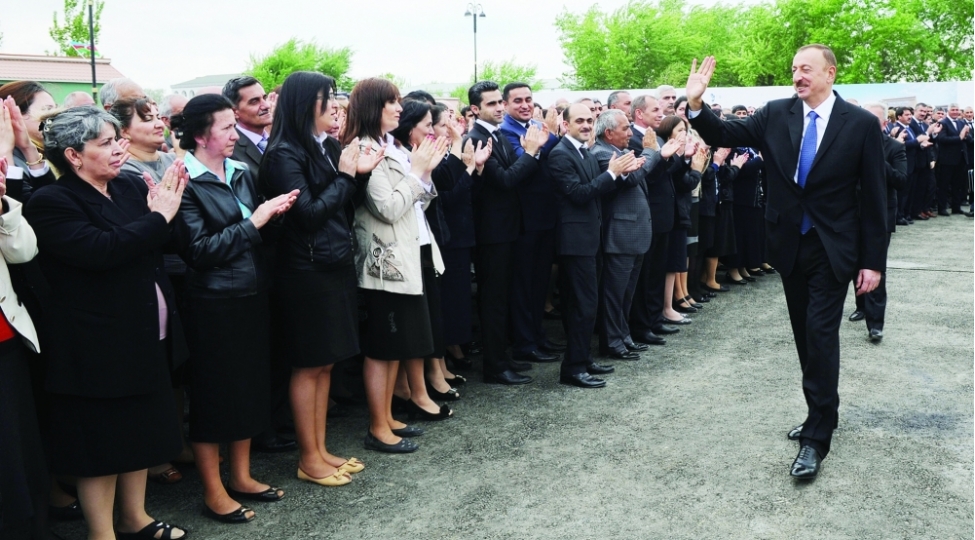 her-bir-azerbaycanlinin-prezidenti-2