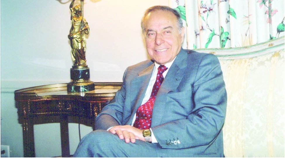 heyder-eliyev-siyaseti-musteqil-azerbaycanin-duneninin-bu-gununun-ve-sabahinin-ozeyidir