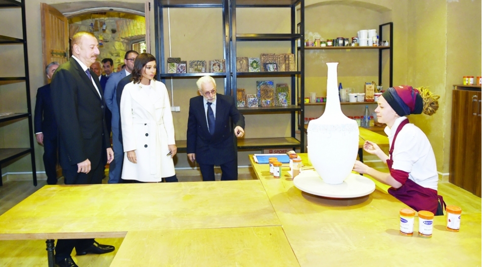abad-ailesi-genishlenir-dovlet-kichik-bizneseaile-biznesine-boyuk-destek-gosterir