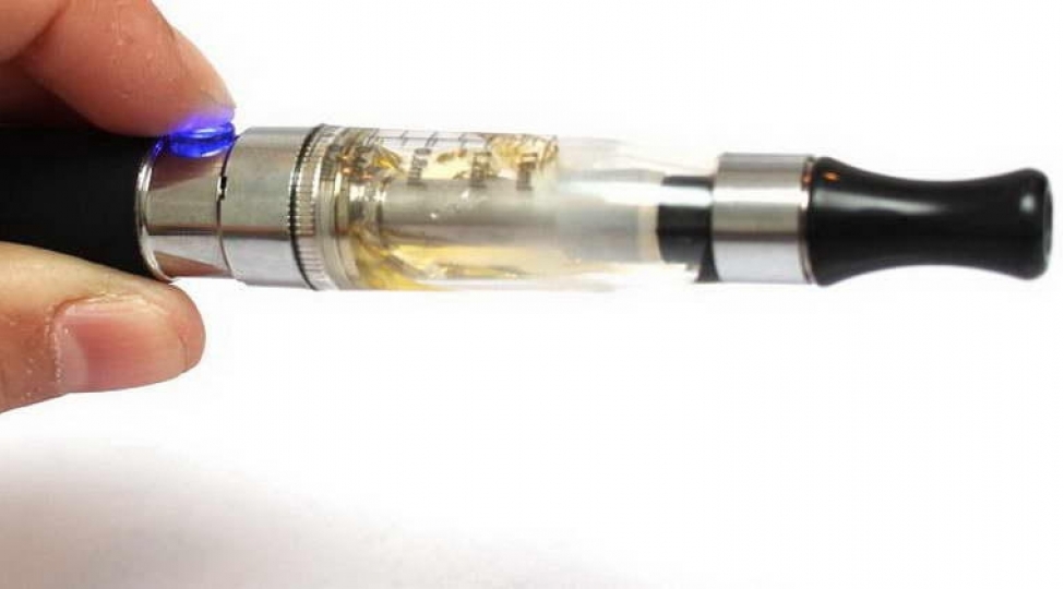 elektron-siqaretlerin-qadagasi-ile-bagli-layihe-son-oxunushda-qebul-edilib