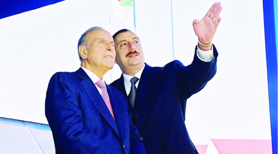 men-ona-ozum-qeder-inaniram-ve-geleceyine-boyuk-umidler-besleyirem