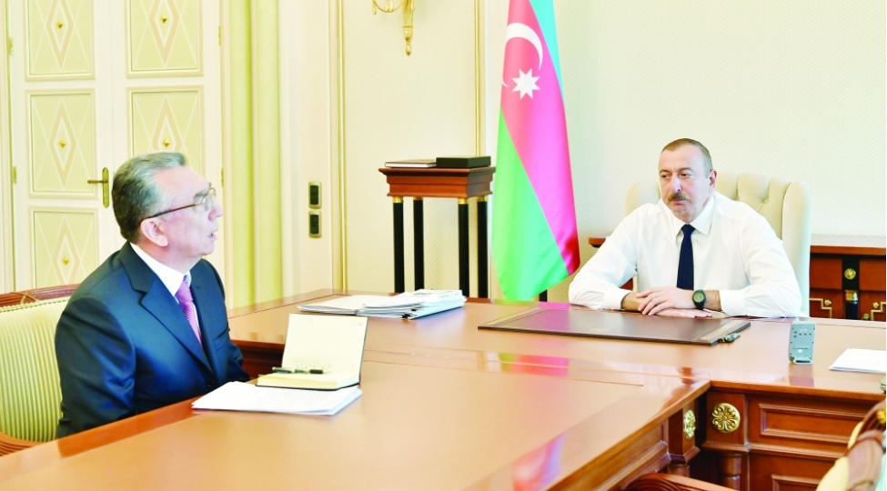 inkishaf-quruculuq-semereli-ish-tevazokarliq-ve-insanlara-xidmet