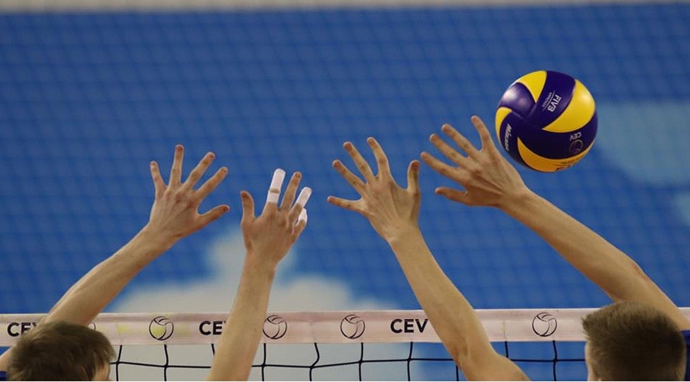 qadin-ve-kishi-voleybolchular-arasinda-yuksek-liqada-vii-turun-proqrami-mueyyenleshib