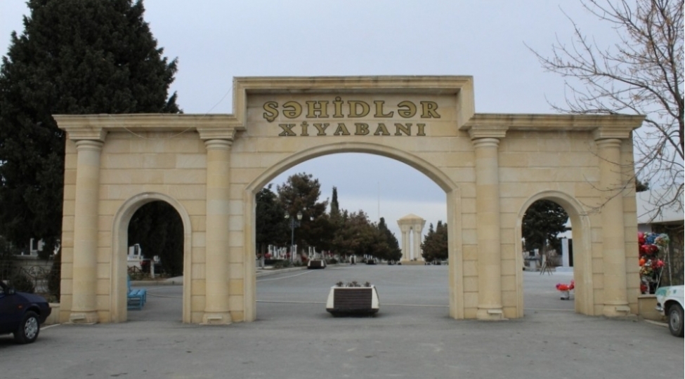 and-yerimiz-qurur-unvanimiz-gencenin-shehidler-xiyabani