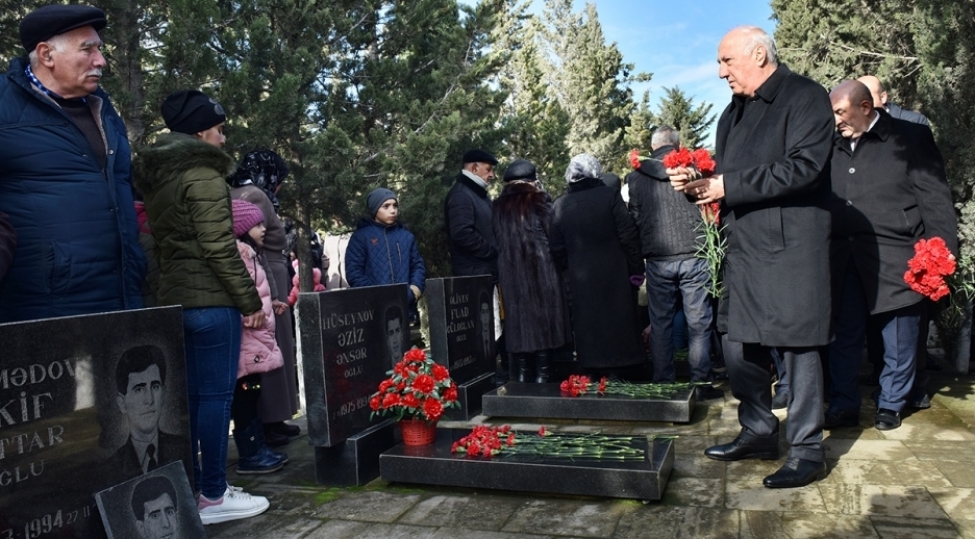 sumqayitda-20-yanvar-faciesi-qurbanlarinin-xatiresi-anilib