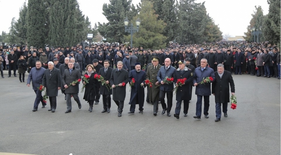 gencede-20-yanvar-shehidleri-ehtiramla-anilib