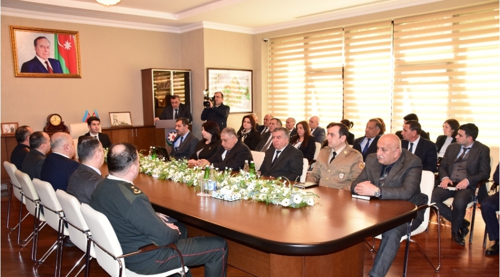 xocali-qurbanlari-naftalanda-boyuk-ehtiramla-yad-edilib-foto