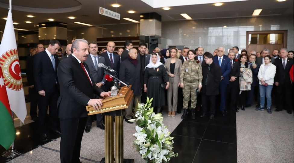 turkiye-parlamentinde-xocali-tarixin-qan-yaddashi-adli-sergi-achilib