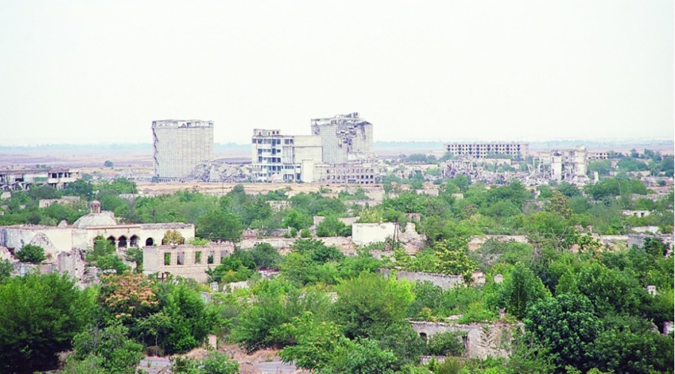 agdami-unudanin-gozlerine-ag-damar