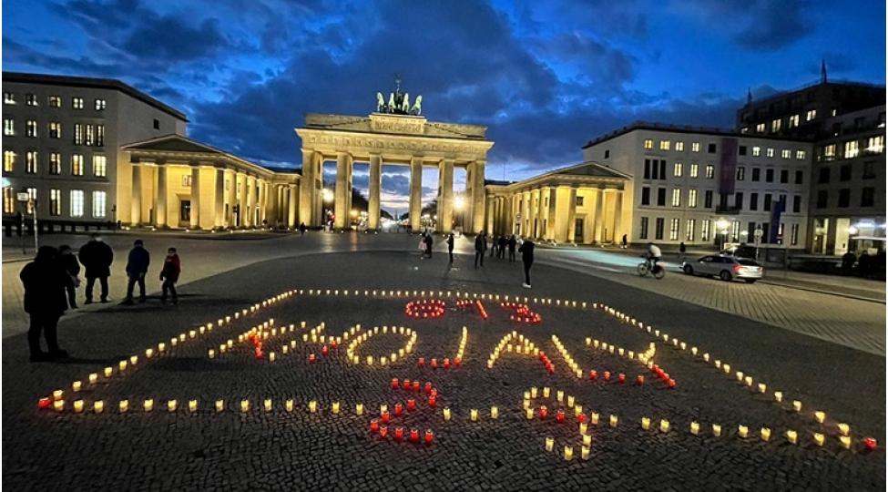 almaniyada-xocali-soyqirimi-ile-bagli-flashmob-teshkil-edilib-foto