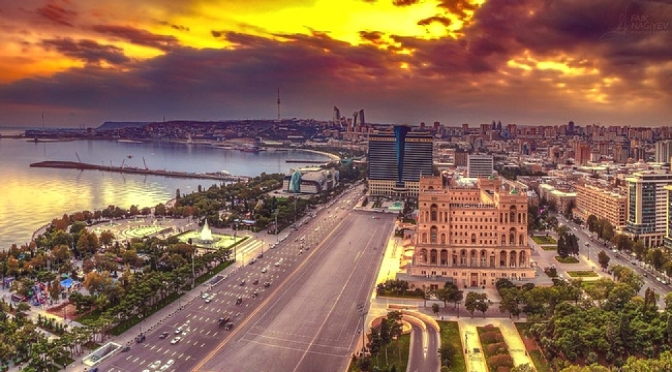 azerbaycan-dunyada-etibarli-terefdash-kimi-taninir-3