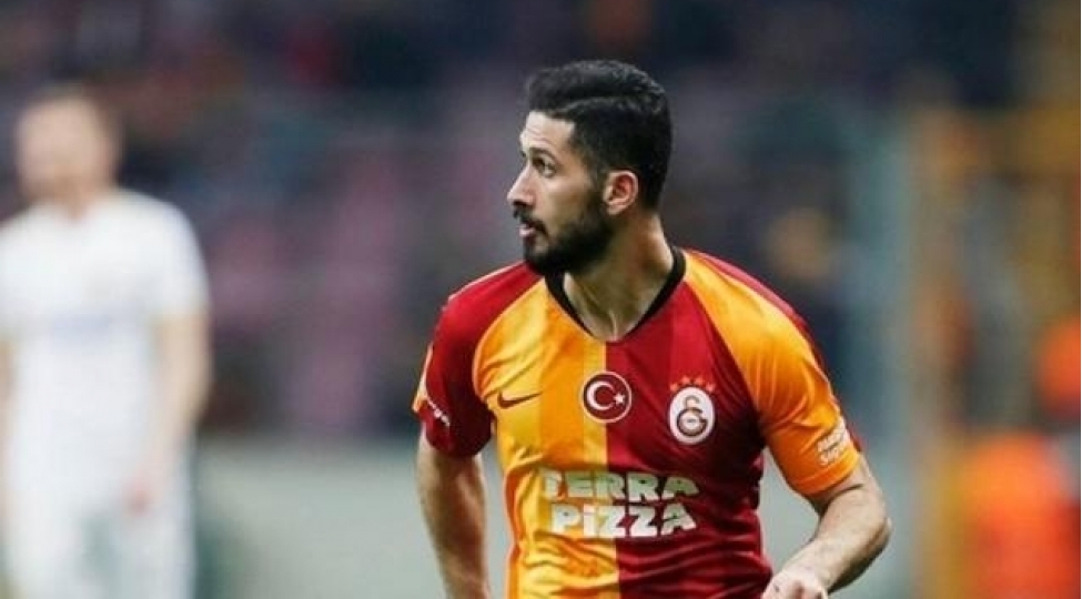 qalatasaray-futbolchusunu-icareye-verdi