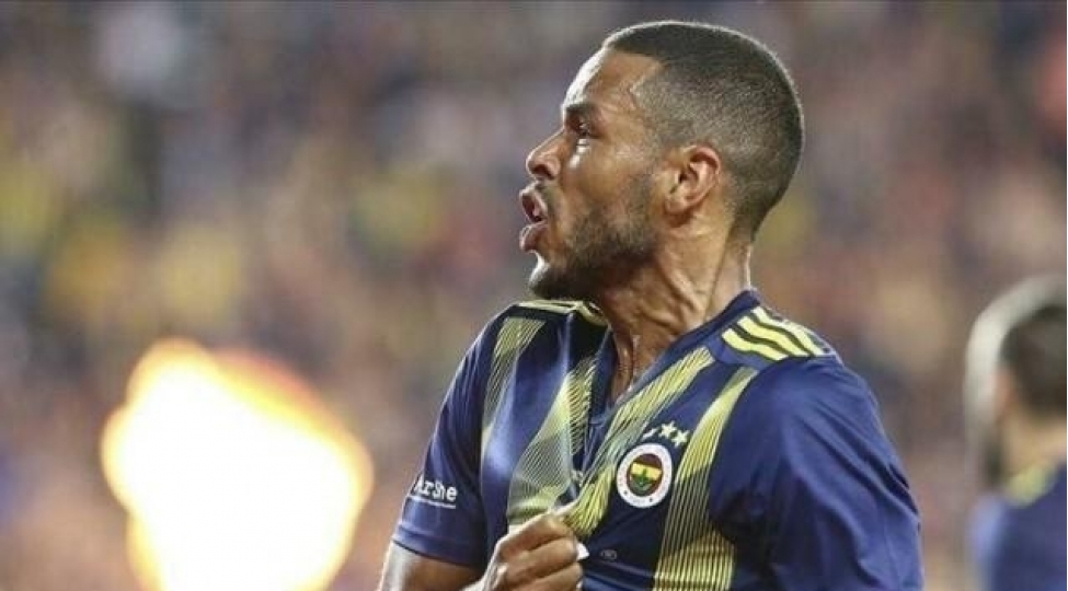 fenerbaxchadan-ayrilan-futbolchu-ingiltere-klubunda