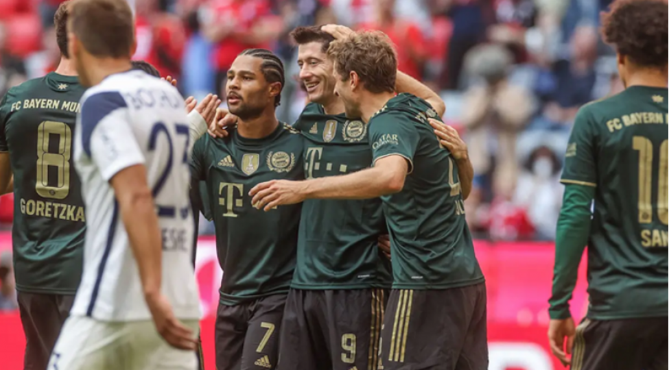 bundesliqa-bavariya-7-cavabsiz-top-vurub