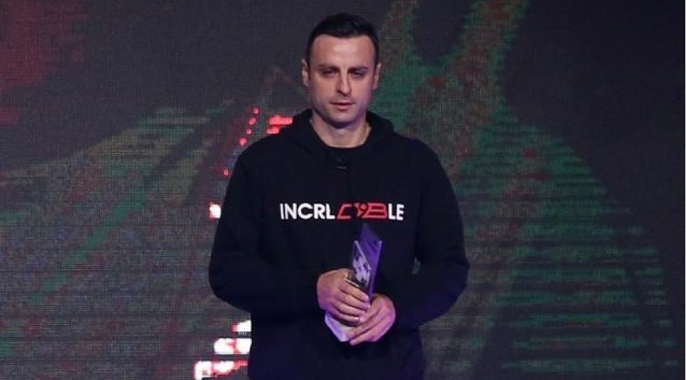 berbatov-federasiya-prezidentliyine-namized-oldu