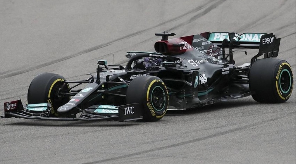 formula-1-hemilton-karyerasinda-100-cu-qelebesini-qazanib