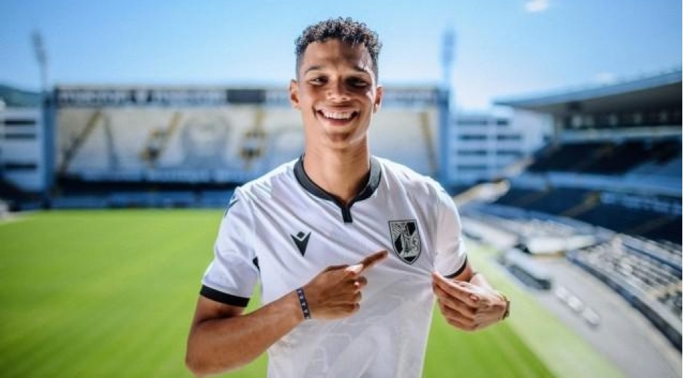 samuel-etoonun-oglu-portuqaliya-klubunda