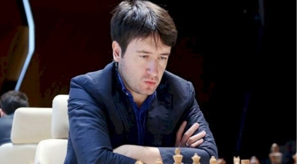 champions-chess-tour-teymur-recebov-maqnus-karlseni-meglub-edib