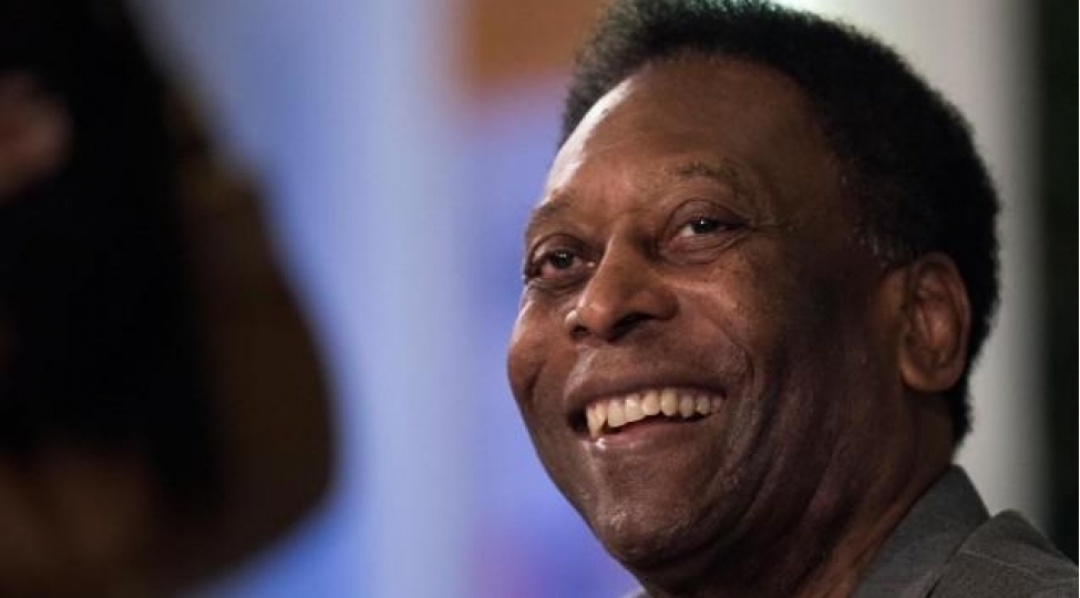 pele-futbol-oynamaq-isteyir