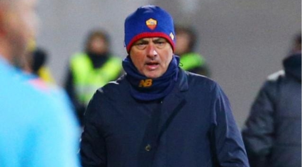mourinyonun-karyerasinda-ilk