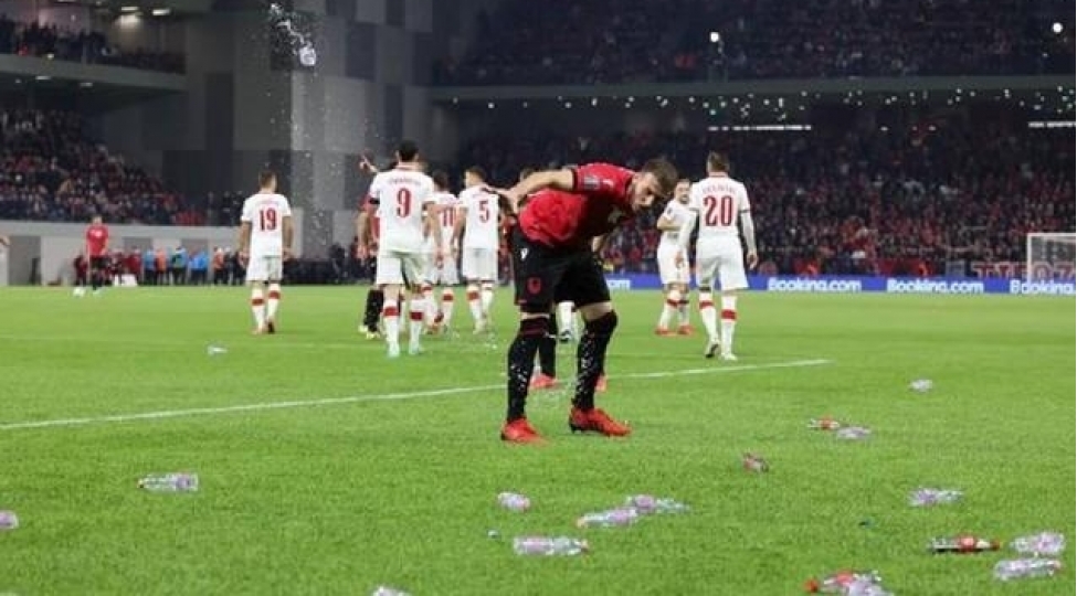fifa-qalmaqalli-oyunla-bagli-qerarini-achiqladi