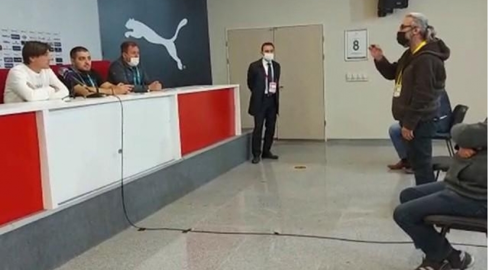 jurnalistlerden-kutlevi-boykot