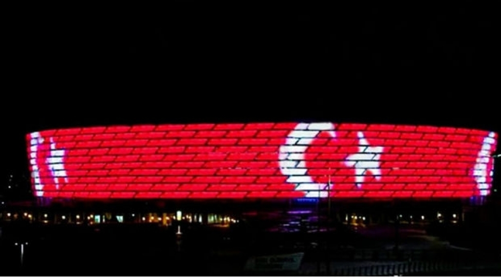 baki-olimpiya-stadionu-turkiye-bayragi-ile-ishiqlandirilacaq