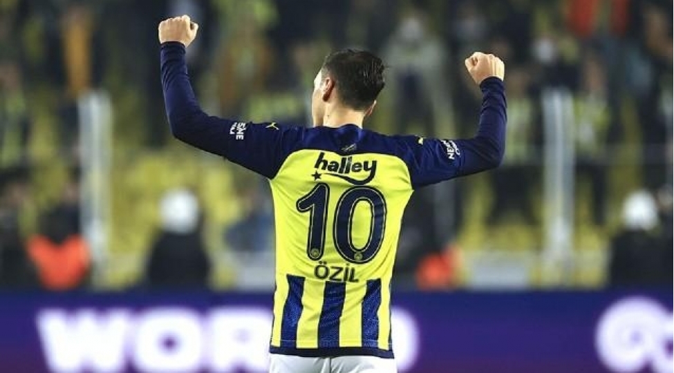 mesut-fenerbaxchada-ishleyecek