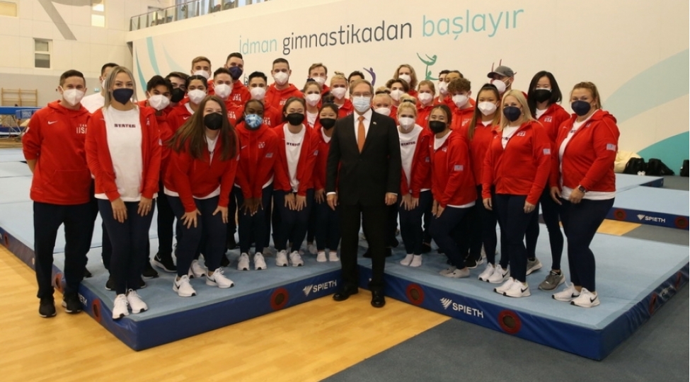absh-in-azerbaycandaki-sefiri-milli-gimnastika-arenasinda-olub
