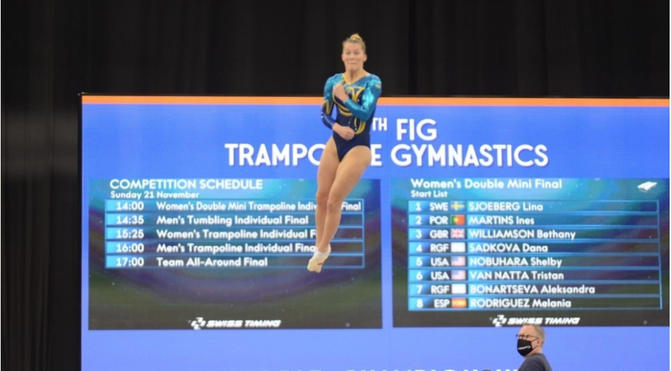 isvechli-gimnast-ikili-mini-batut-uzre-birinci-yeri-tutub