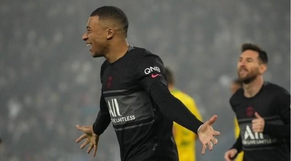 mbappe-karyerasinin-en-suretli-qolunu-vurdu