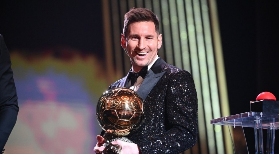 messi-lev-yashini-geride-qoyub