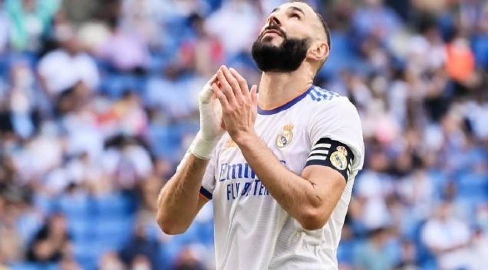 benzema-interle-oyunu-buraxa-biler