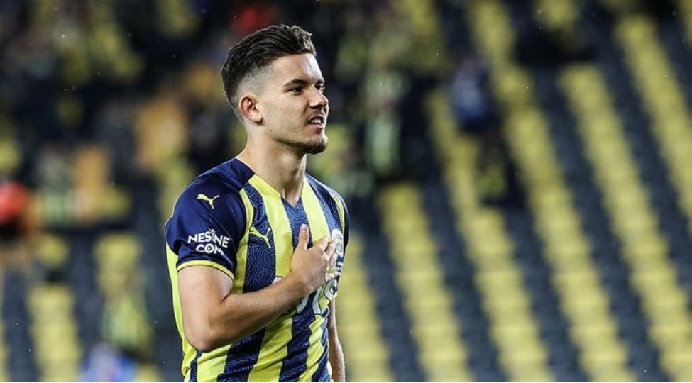 niderlandli-futbolchuya-turkiye-millisinde-oynamaq-teklif-olunub