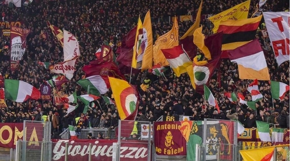 roma-azarkeshinin-oyun-vaxti-ureyi-dayanib