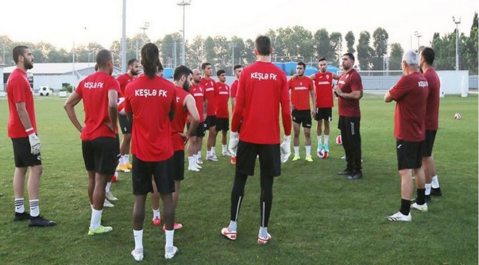 keshleden-ayrilacaq-3-futbolchu-belli-olub