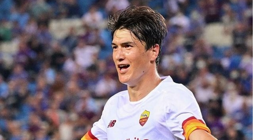 ozbekistanda-ilin-en-yaxshisi-romali-oldu