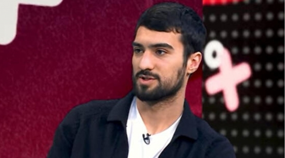 mahir-emreli-ona-hucum-edenlerden-danishdi