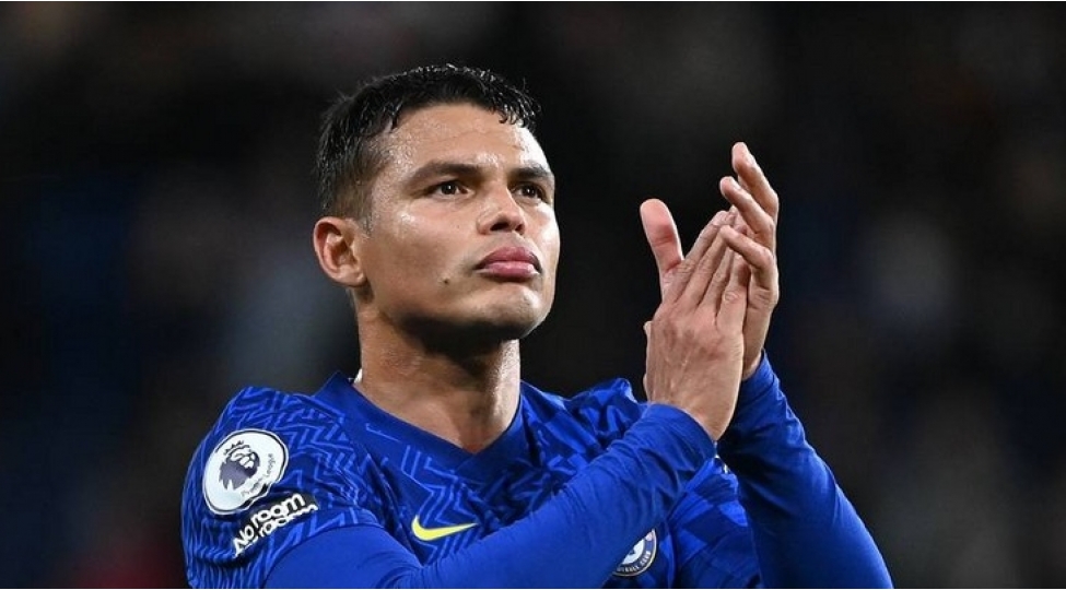 chelsi-37-yashli-futbolchu-ile-muqavileni-uzadib