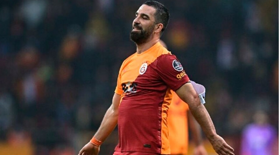 arda-turan-kokelmesi-haqqinda-hech-dayanmayacam-ve-davam-edecem