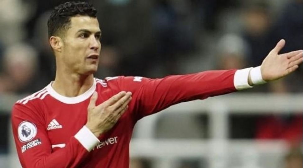 ronaldo-komanda-yoldashlarindan-narazidir