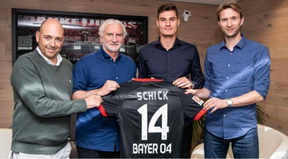 bundesliqada-en-yaxshi-sechildi