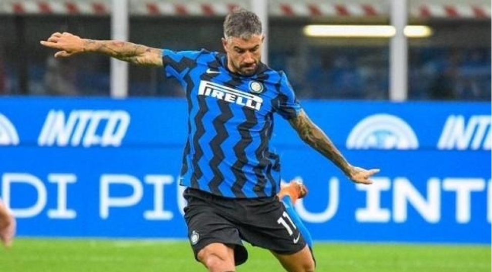 kolarov-interle-muqavilesini-legv-etdi