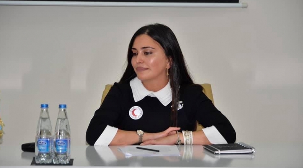 azerbaycan-qadini-cemiyyetin-aparici-quvvesine-chevrilir