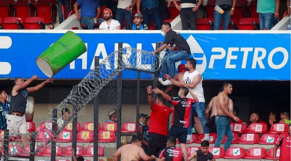 meksikada-futbol-matchinda-kutlevi-dava-dushub-22-azarkesh-yaralanib