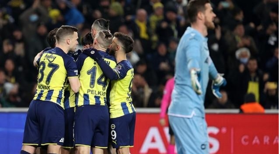 fenerbaxchadan-qelebe-qalatasaray-uduzdu