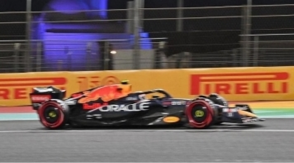 formula-1-uzre-seudiyye-erebistani-qran-prisi-start-goturur